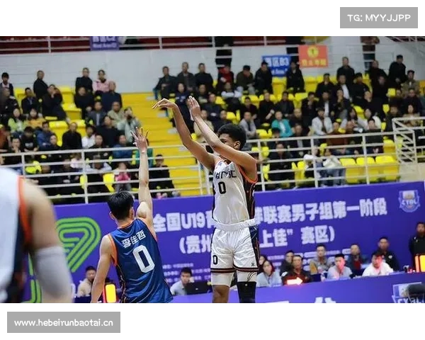 CBA战报:广东85-83逆转险胜福建,威尔-巴顿30+8+7 CBA战报:广东85-83逆转险胜福建,威尔-巴顿30+8+7